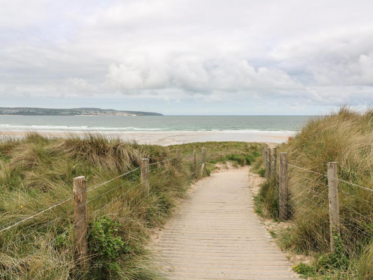 Lighthouse Lofts - Godrevy Lägenhet Camborne Exteriör bild